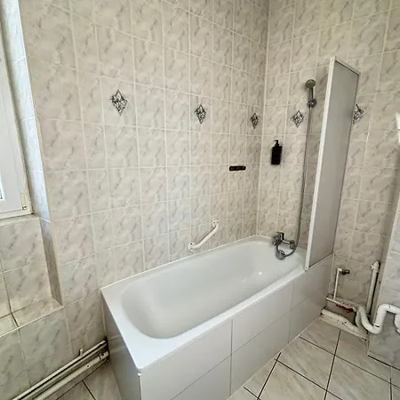 アパート Soh Rent Cozy Proche Strasbourg - 4p - Tv - Wifi - Balcon シルティグアイム